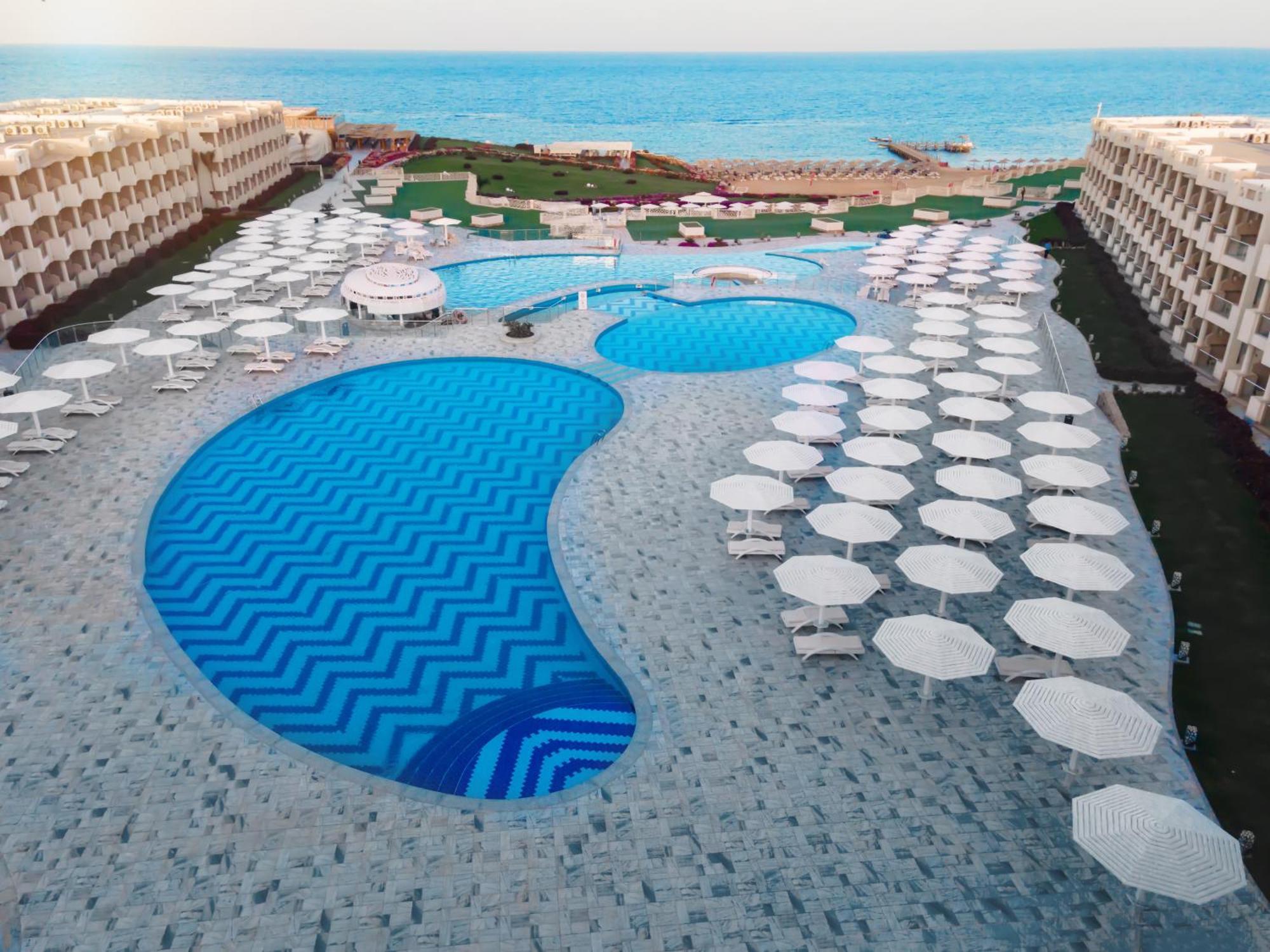 Sirena Beach Resort & Spa Marsa Alam Exterior photo